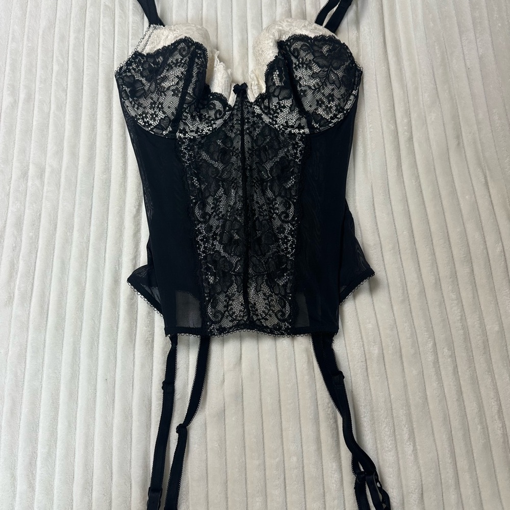 Victorias Secret Black and White Lace Bustier
